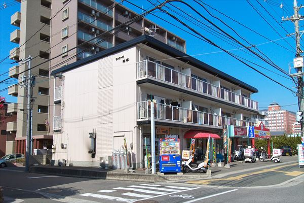 新広駅徒歩４分で通勤通学もらくらく♪送り迎えに便利な呉中央幼稚園が近くにあります！鍵は安全なカードキー採用！