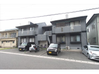 ２ＬＤＫにリフォーム済み。近隣に商業施設...